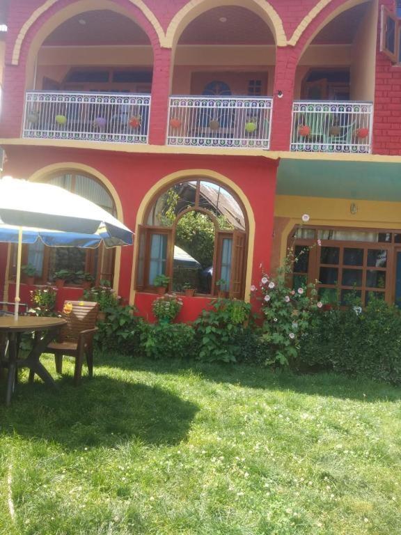 Wani Guest House Gulmarg Exterior photo